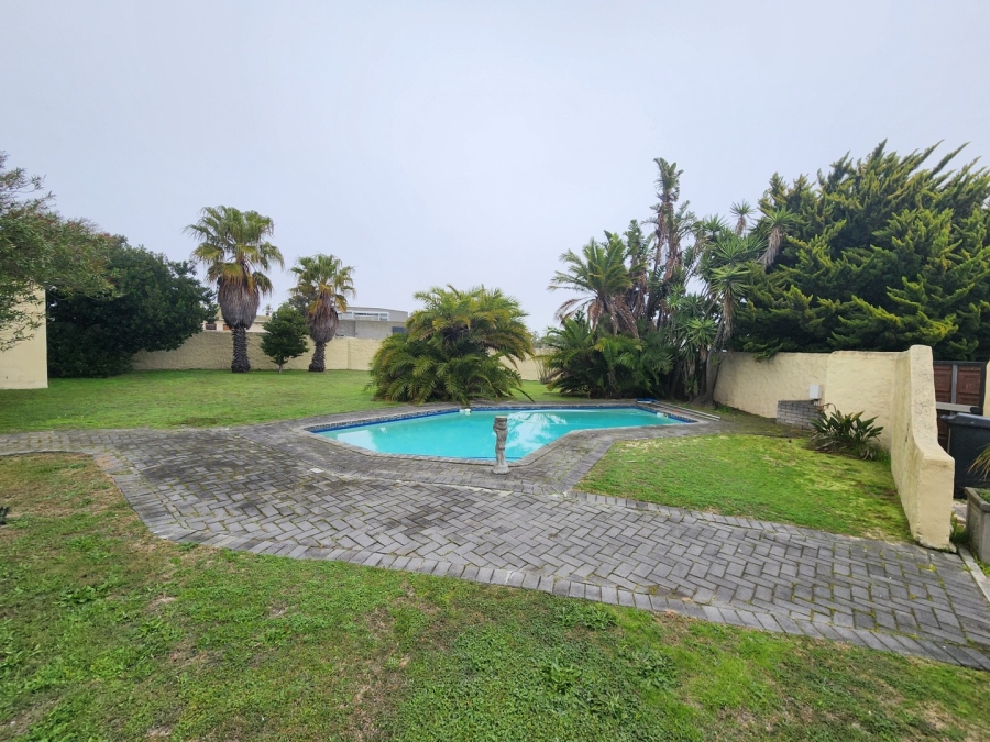 4 Bedroom Property for Sale in Blouberg Rise Western Cape